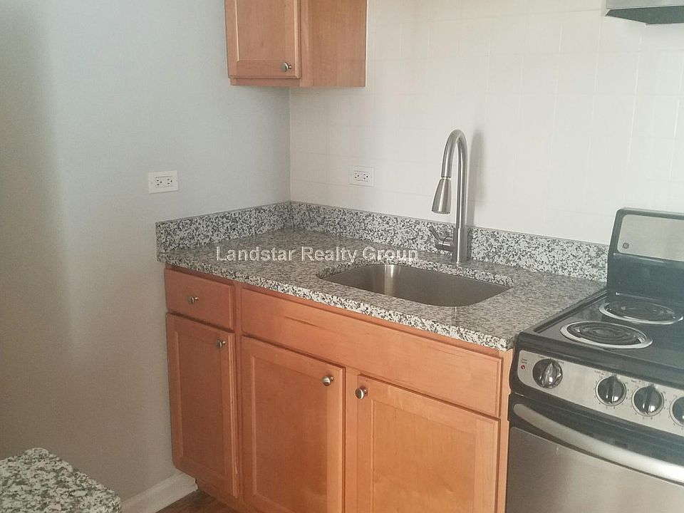2nd image of 1456 W Fargo Ave APT 105