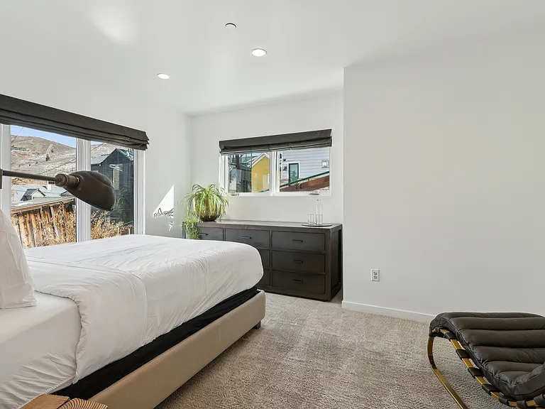 1102 Norfolk Ave — Photo 37