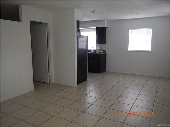 2nd image of 645 NE 10th St APT 1