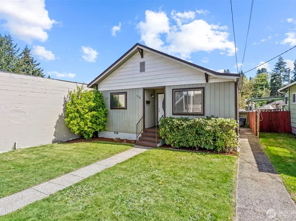 1010 N 2nd Street, Kelso, WA 98626