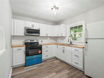 1316 N Main St, Independence, MO, 64050