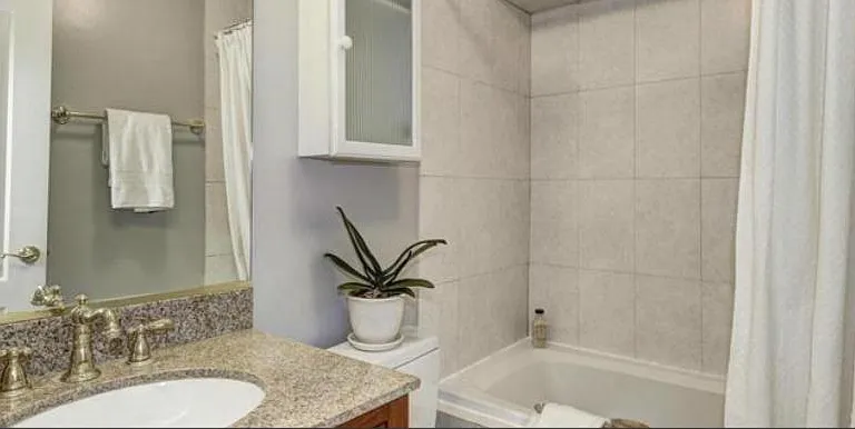 320 T St NW #1 — Photo 17