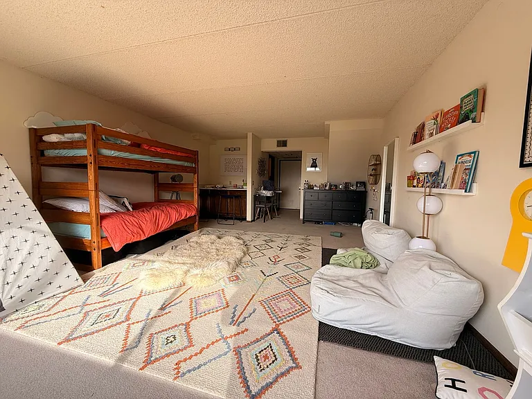 Wingra West Apartments — Photo 77