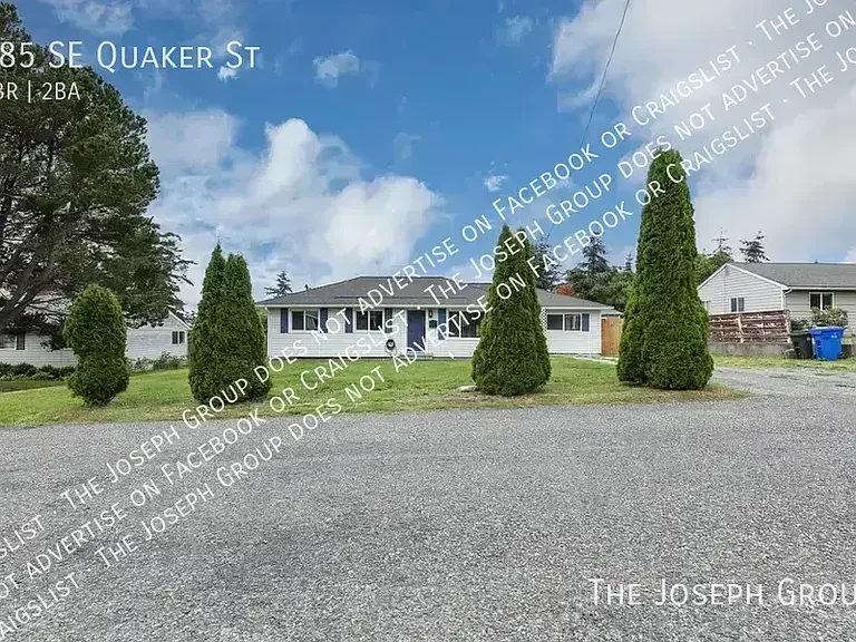 285 SE Quaker St — Photo 2