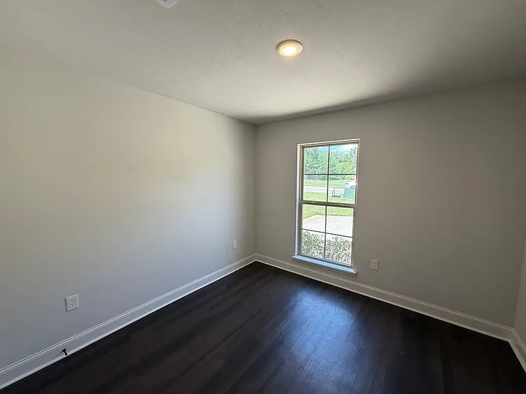 464 Silver Hill Dr — Photo 14