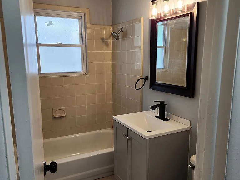 324 S 44th West Ave — Photo 5