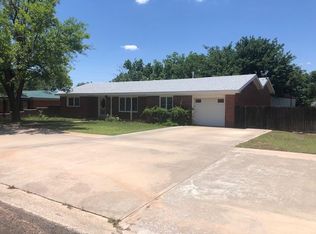 610 SW 13th St, Seminole, TX 79360