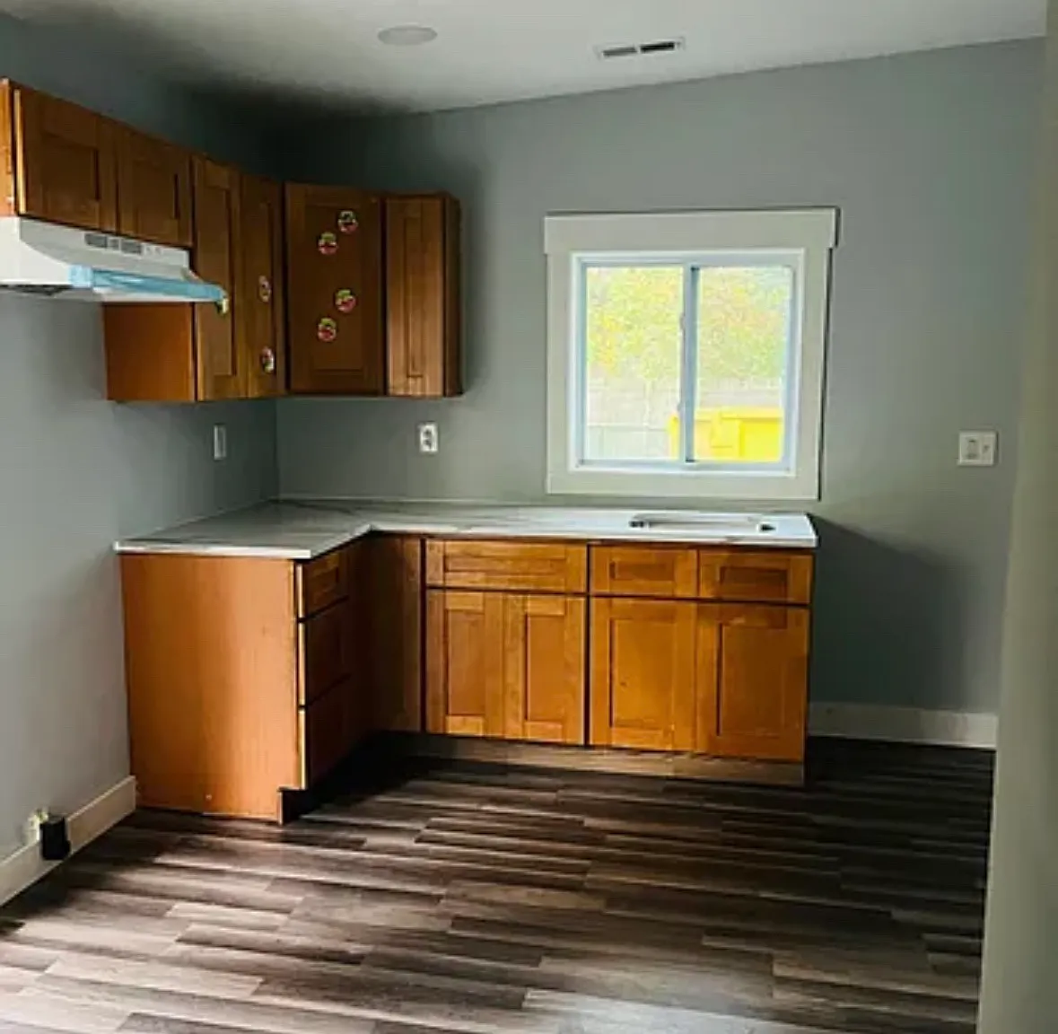 3 bed, $2,100 — Photo 1