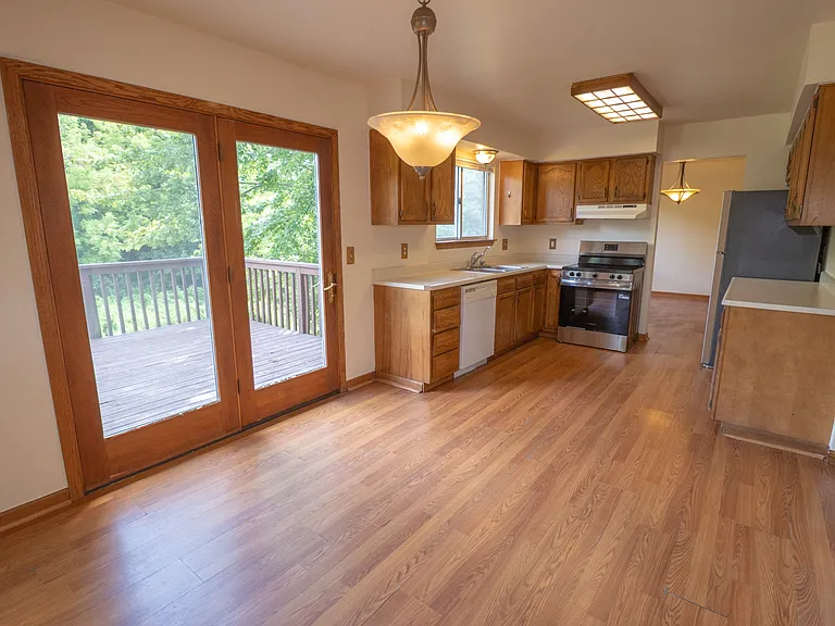 42091 Greenwood Dr — Photo 12