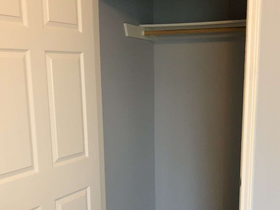 2nd image of 1806 W Highway 21 APT 103