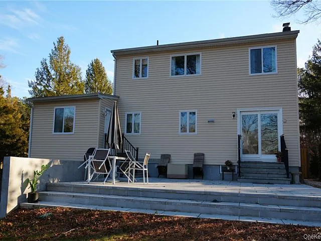 371 S River Rd — Photo 5