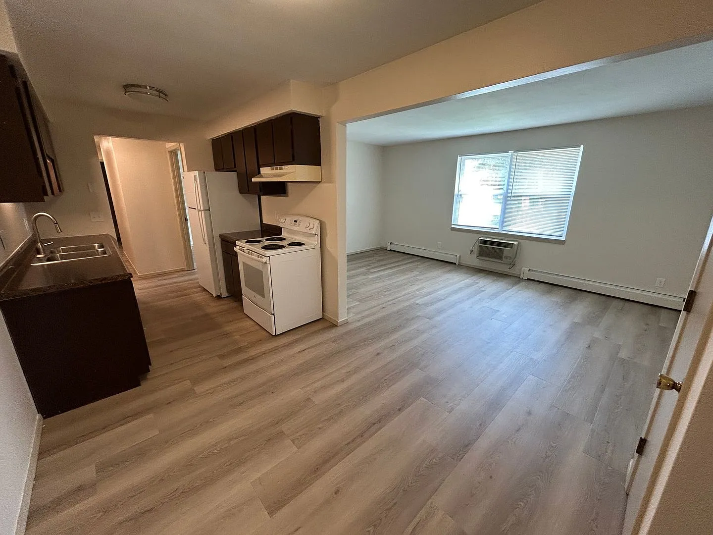 60 Bluemound Ct — Photo 2