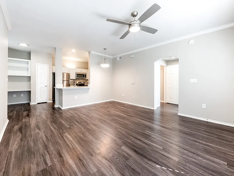 Regency Dell Ranch Apartments — Photo 17