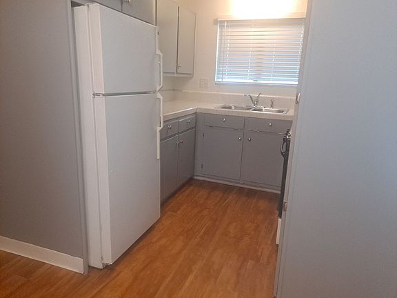 2nd image of 4531 Kansas St APT 1