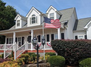 303 Brooks St, Royston, GA 30662