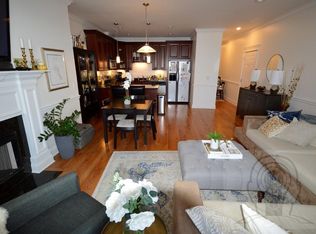 (Undisclosed Address), Chicago, IL 60657