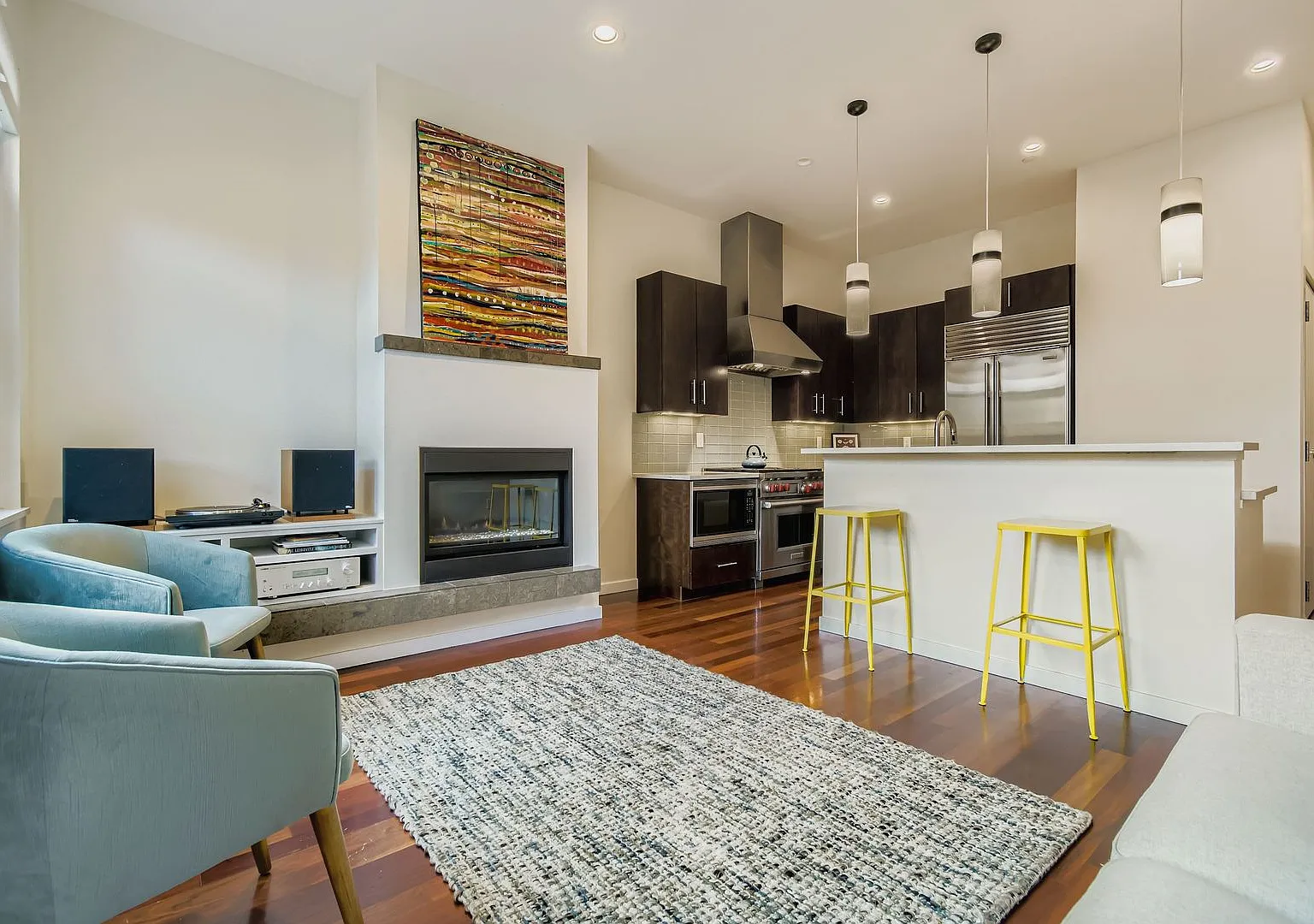 Luxury Pearl Street 1BDR — Photo 1