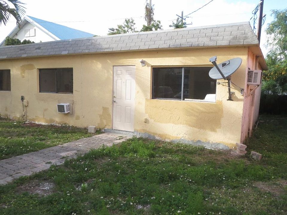 1st image of 2131 Lincoln St #A