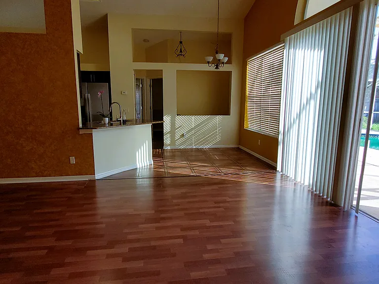 18110 Palm Breeze Dr — Photo 10