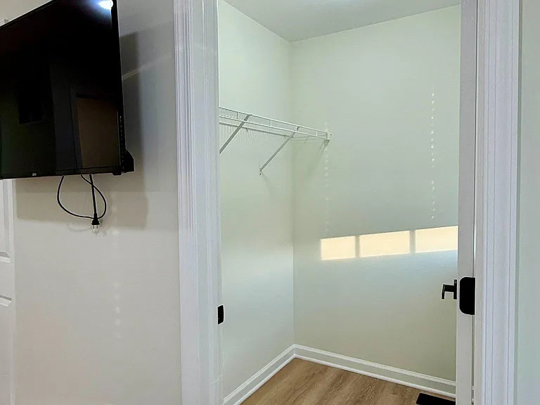 153 Mercer Ct — Photo 13
