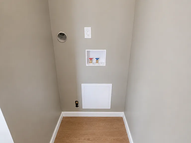 453 Warren Ave #2 — Photo 8