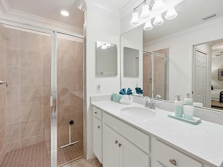 17724 Gawthrop Dr #103 — Photo 18