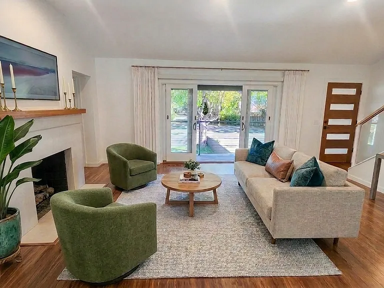 Living room staged. Inspo furnishing.