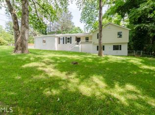 2200 Colonial Cir, Gainesville, GA 30501