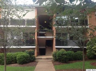 1800 Jefferson Park Ave APT 8, Charlottesville, VA