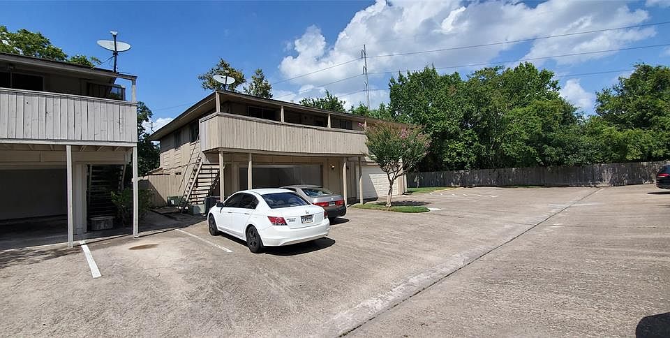 1st image of 5628 Birchmont Dr Unit 25-5628B