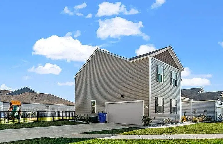 2807 Ophelia Way — Photo 2