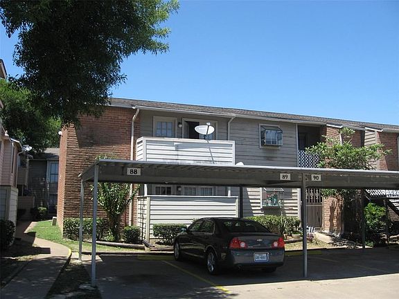 3rd image of 10601 South Dr