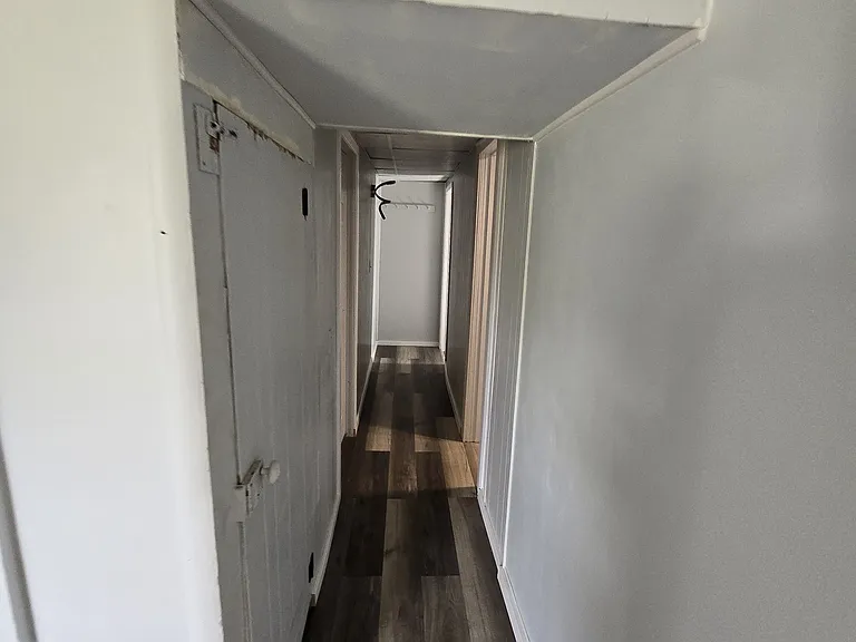 307 E 3rd St #C — Photo 6