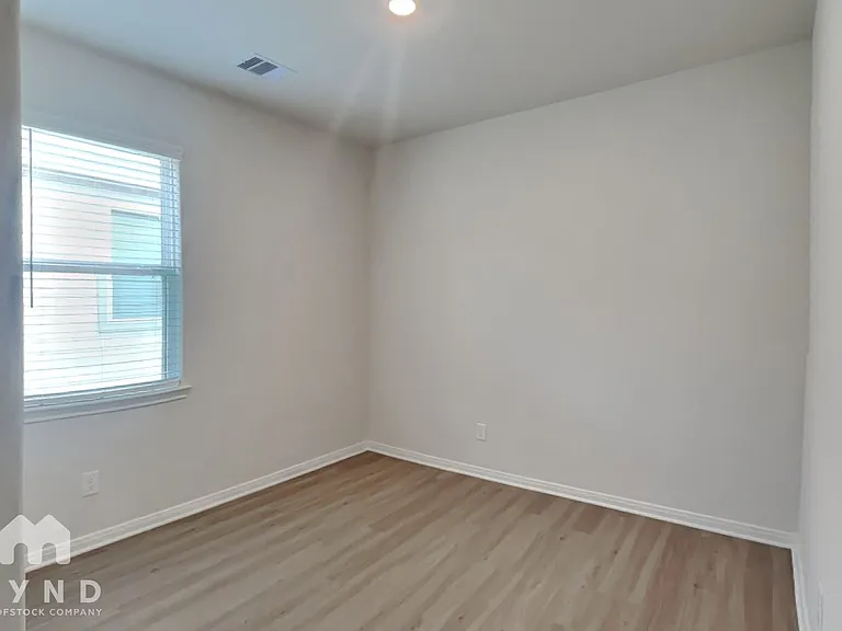 15438 Maple Terrace Dr — Photo 13