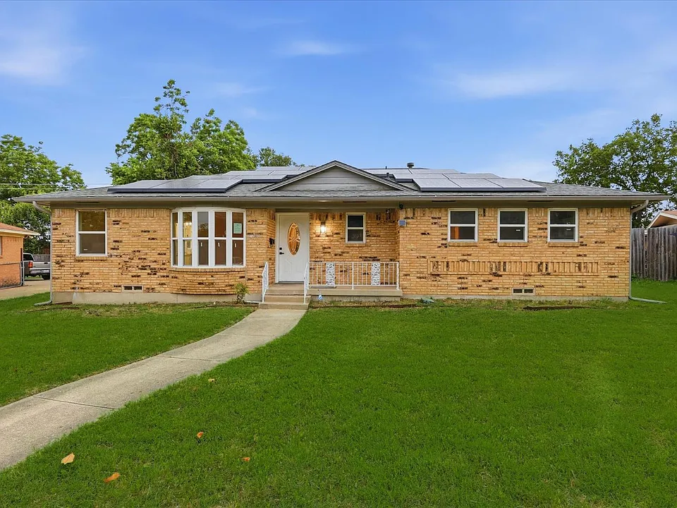 5719 Enchanted Ln