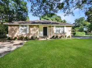 703 S Morgan St, Angleton, TX 77515