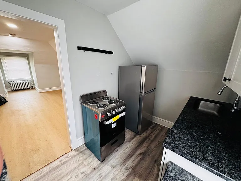 35 Linden Ln #3 — Photo 13