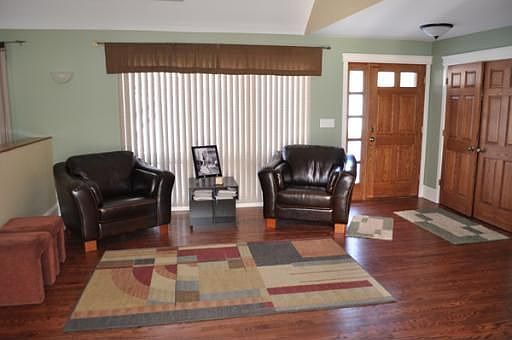 2nd image of 215 58th St