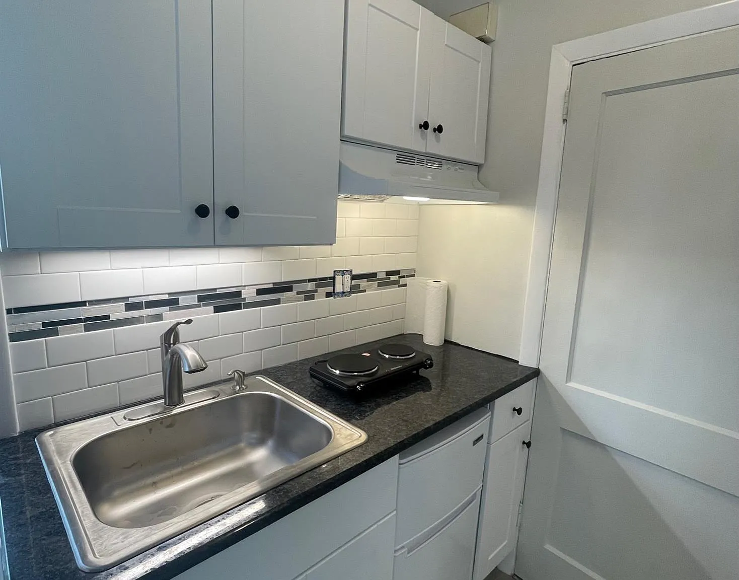 Studio, 386 sqft, $1,750 — Photo 3