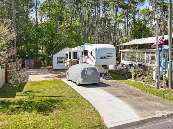 183 Defuniak Loop, Lillian, AL 36549