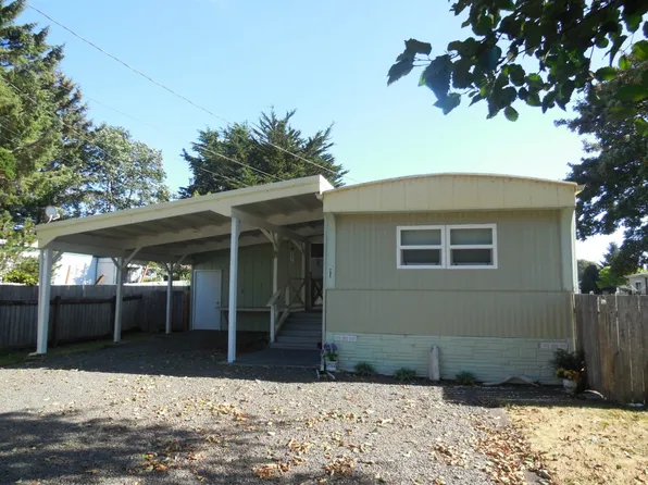 205 24th St NE, Long Beach, WA 98631