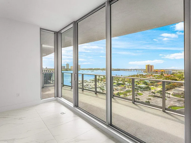 220 Lake Shore Dr #1415 — Photo 9