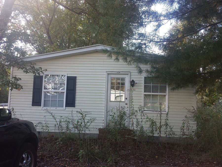 2nd image of 18260 Henderson Rd