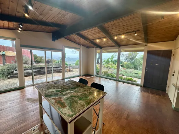 2031 Crest Dr, Encinitas, CA 92024