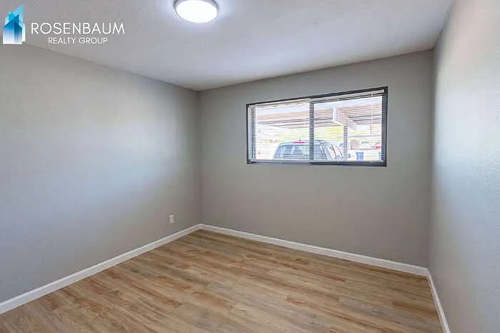1925 W Village Dr #2 — Photo 3