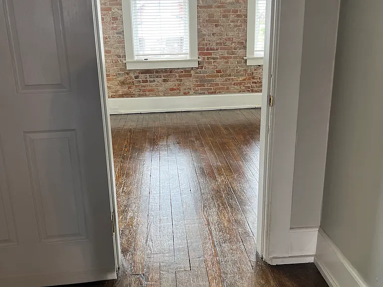 610 S Main St — Photo 12