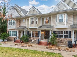 111307 Village Rd, Chaska, MN 55318