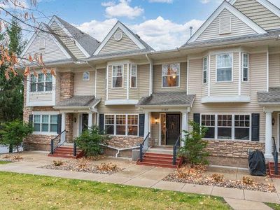 111307 Village Rd, Chaska, MN, 55318