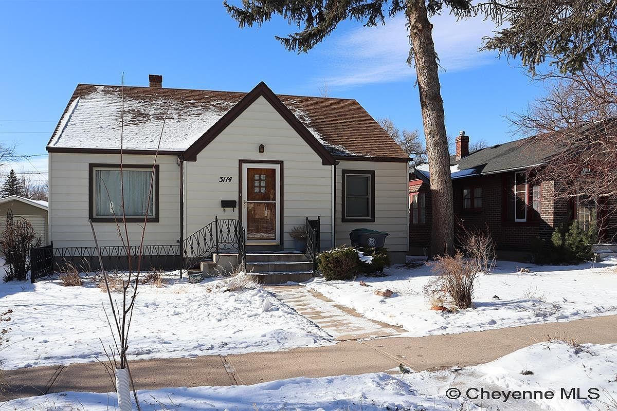 3114 Pioneer Ave, Cheyenne, WY 82001 | Zillow