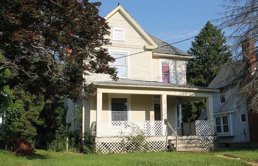 1st image of 139 Helen Ave